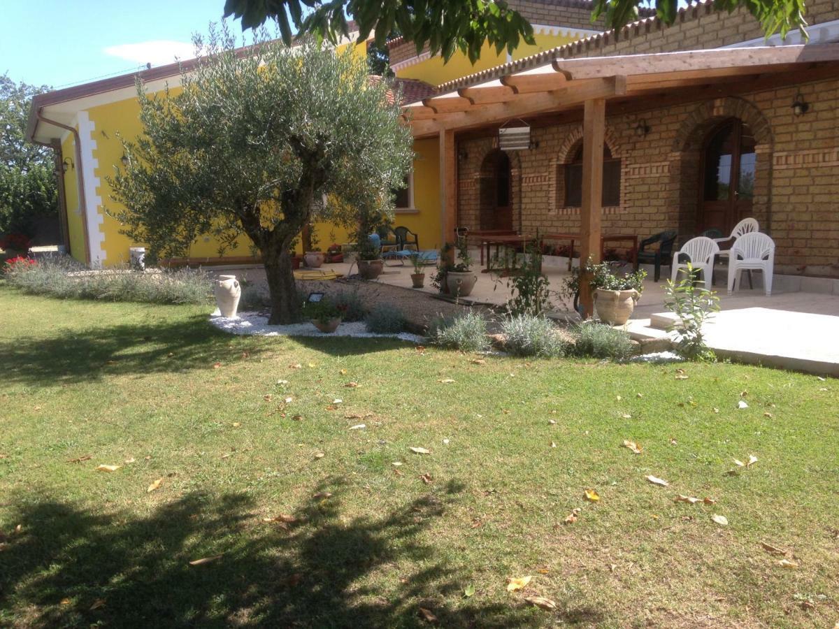 Villa "Casa Al Chiazzullo" Mirabella Eclano Kültér fotó
