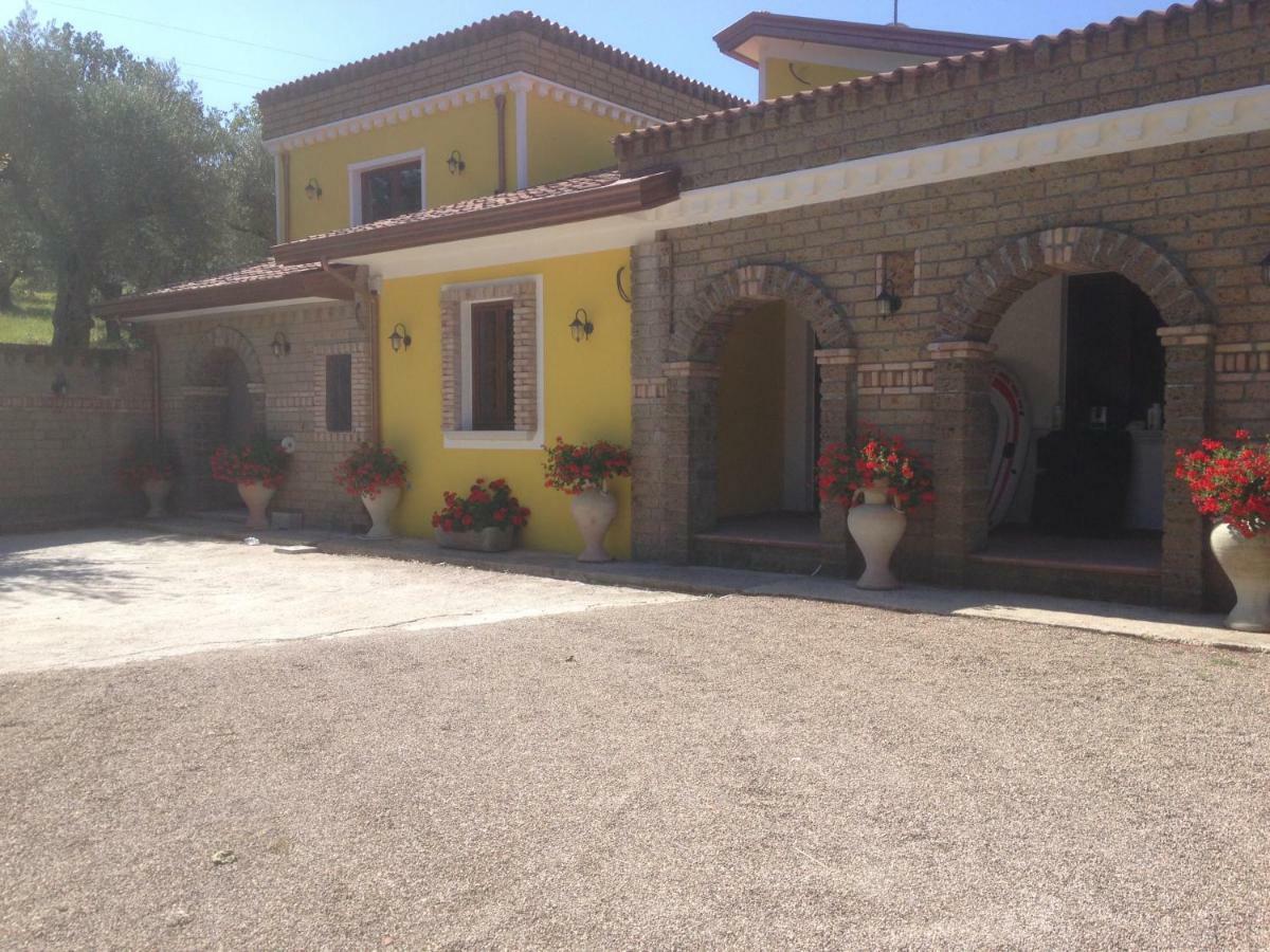 Villa "Casa Al Chiazzullo" Mirabella Eclano Kültér fotó